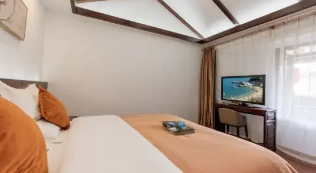 Полулюкс Shanfeng Garden Inn (Lijiang Ancient Town Mufu Branch)