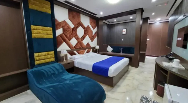 Полулюкс Camphor Hotel