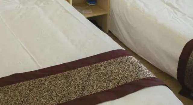 Lanting Business Hotel(青岛兰亭商务宾馆), Prenota Hotel Hotel a Shandong con parcheggio, Parcheggio