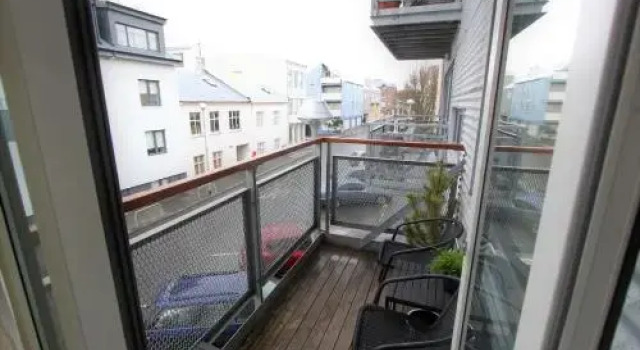 Apartment B13, Забронировать Апартаменты/квартира Рейкьявик Хёвюдборгарсвайдид, рядом с Церковь Хадльгримскиркья
