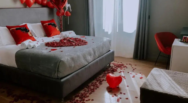 Люкс Deluxe Aron Only Suites Bed and Breakfast