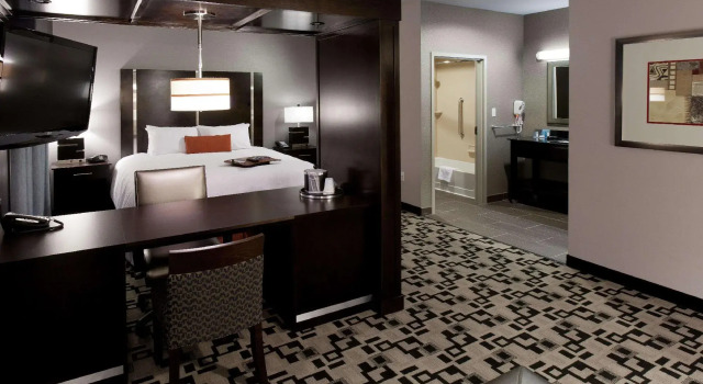 Двухместный люкс Hampton Inn and Suites Marksville