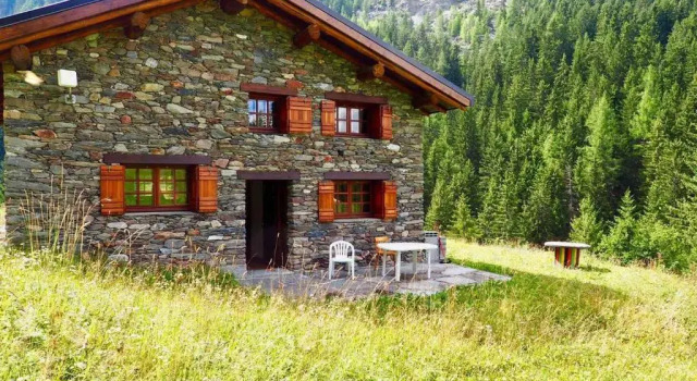 Chalet Valfréjus, 5 pièces, 6 personnes - FR-1-468-39, Book Chalet Hoteller i Rhône-Alps med parkering, Parkering