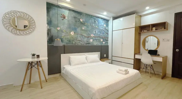 Студия с балконом Cherysh Serviced Apartment