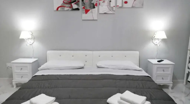 Standard Quadruple room with balcony B&B WHITE HOUSE