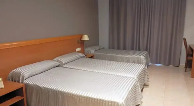 Номер Standard с балконом Hotel Inglés