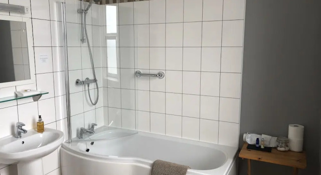 Двухместный номер Economy The Bowmore House Bed and Breakfast