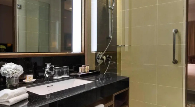 Двухместный клубный номер Standard Renaissance Johor Bahru Hotel