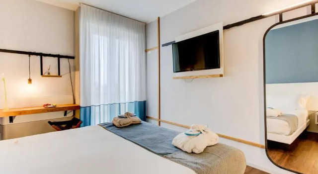 Полулюкс BeYou Hotel Polo