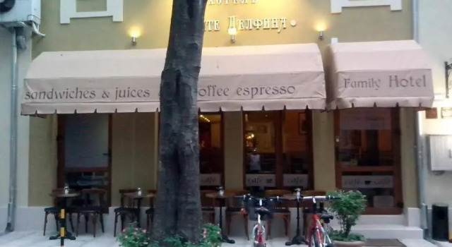 Three Dolphins Family Hotel