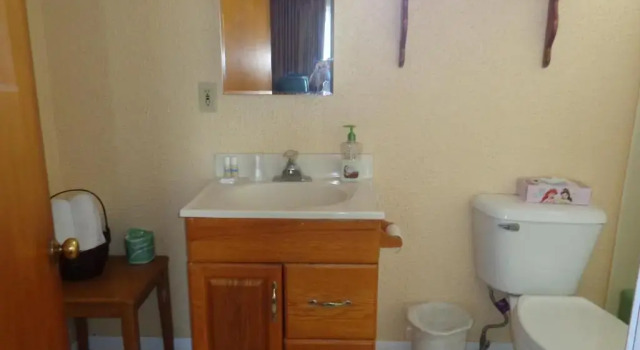 Четырёхместный номер Standard с видом на бассейн Fountain Motel