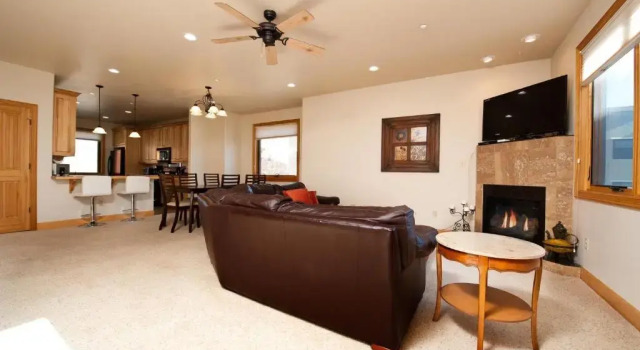 Crimson Cliffs Unit 55