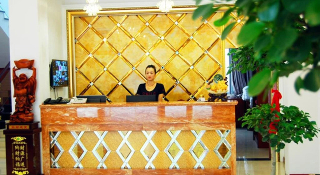 Tianhuayuan Hotel, Забронировать Отель Даньдун Ляонин