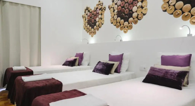 Люкс 4U Lisbon Airport Suites