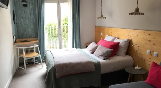 Трёхместный номер Superior c 1 комнатой Hotel Spa Azteca Barcelonnette