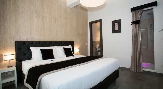 Fontana Di Trevi Luxury Apartments, Забронировать Апартаменты/квартира Треви Рим, рядом с Посольство США в Риме