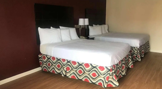 Четырёхместный номер Deluxe Red Roof Inn & Suites San Angelo