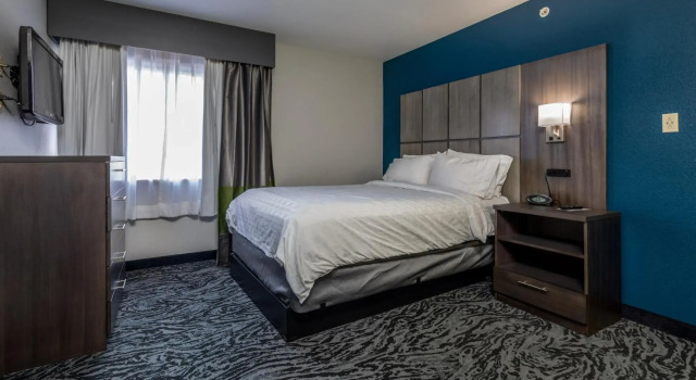 Candlewood Suites Knoxville Airport-Alcoa by IHG, Забронировать Отель Алкоа Great Smoky Mountains National Park