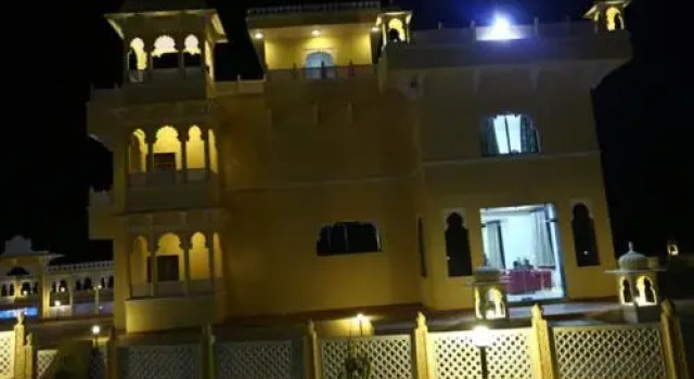 Rajtilak Resort, Забронировать Курортный отель Отели штата Раджастхана с парковкой, Парковка