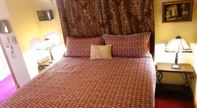 Номер Deluxe All Seasons Inn