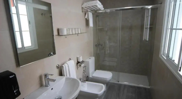 Трёхместный номер Standard Hostal Roma