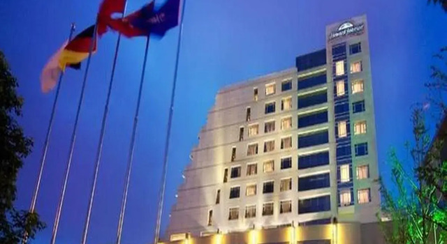 Howard Johnson Garden Plaza Yixing, Rezerwuj Hotel Yixing Jiangsu