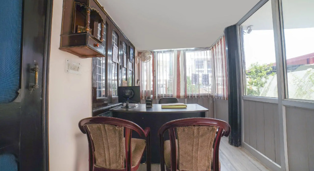 OYO Flagship 75529 Gk Villas, Rezervovat Hotel Déhrádún Uttarakhand