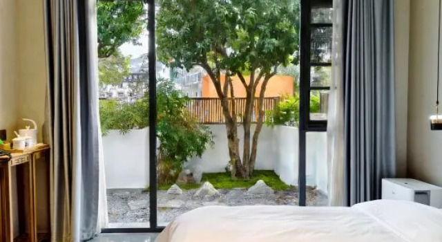 Семейный люкс Deluxe с 2 комнатами Ceramic Jian Shanju Resort Hotel (Jingdezhen Yuyao Jingxiang Branch)