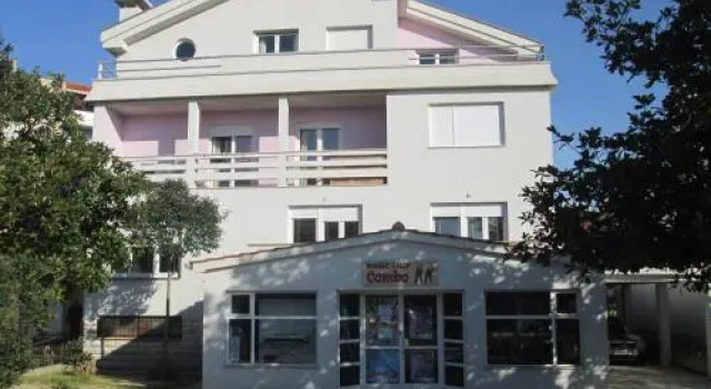 Apartments Nina, Забронировать Апартаменты/квартира Отели Задар с парковкой, рядом с Пляж Коловаре, Парковка