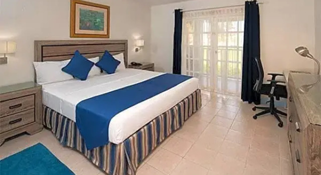 Номер Superior с балконом Time Out Hotel