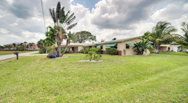 Коттедж Fort Pierce Vacation Rental: Walk to Beach & Jetty