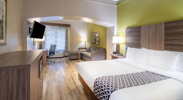 La Quinta Inn & Suites Atlanta Stockbridge, Book Hotel Stockbridge Georgia