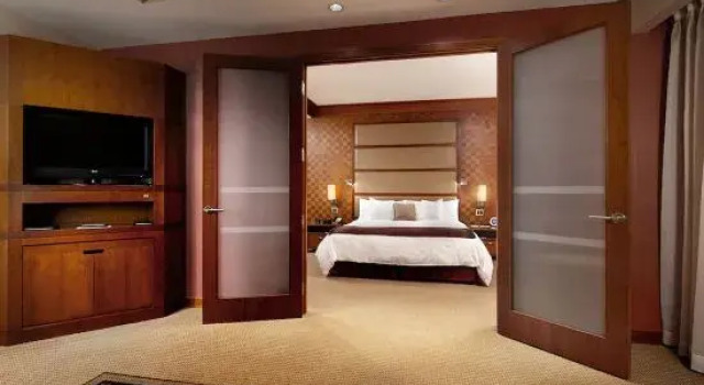 Двухместный люкс The Brook at Turning Stone Resort Casino