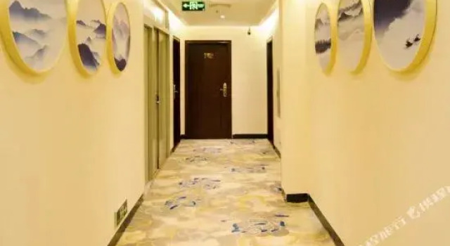 Yingde Huangjia Hoilday Hotel, Book Hotel Yingde Guangdong