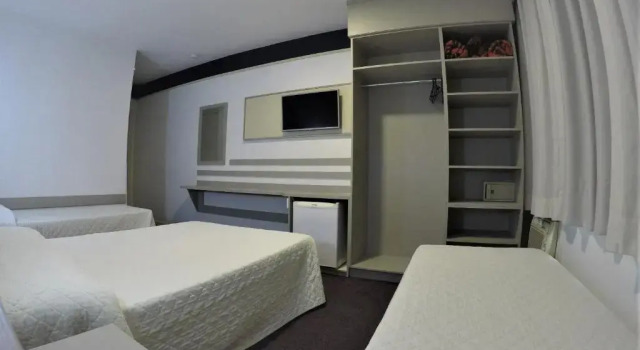Четырёхместный номер Standard Hotel Gracher Praia