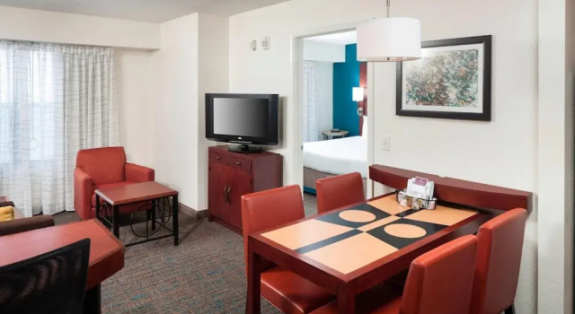 Suite 2 sypialnie Residence Inn Dothan