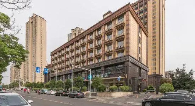 HanTing Hotel (Xuzhou Benteng Avenue Xiangyun Commercial Plaza), Prenota Hotel Hotel a Jiangsu con parcheggio, Parcheggio