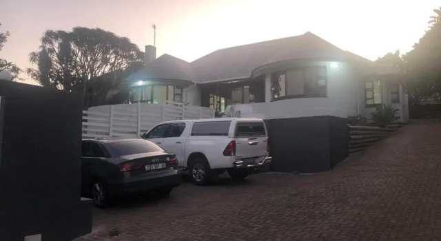 Ha Bacha Inn, Reservar Hotel Gompo Eastern Cape, perto de Nahoon Corner