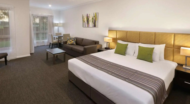 Двухместный номер Standard с видом на парк Best Western Plus Bolton on the Park