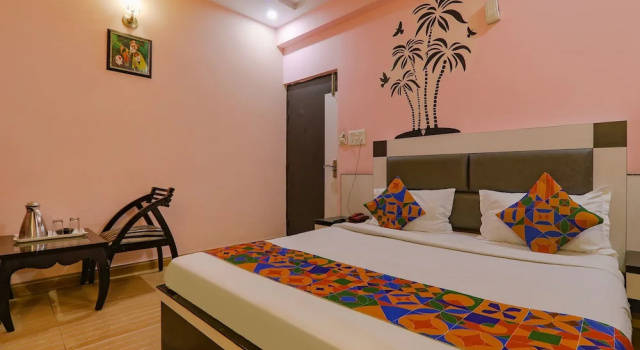 Номер Premium Fabhotel Govinda Royal