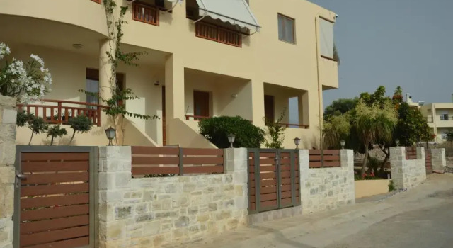 Dina Apartments
