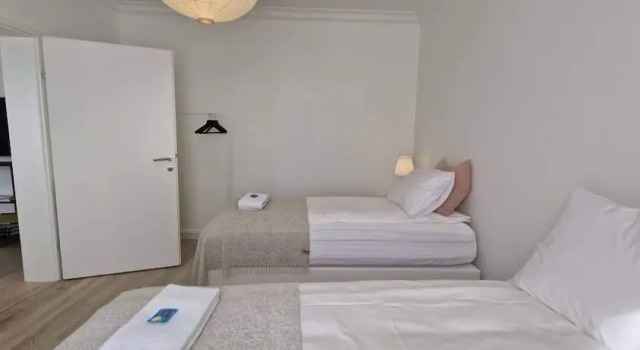 Апартаменты с 3 комнатами с видом на горы Theater Row Apartments