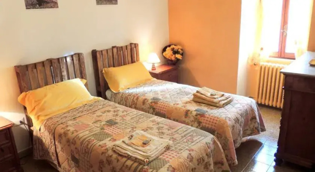B&B La Casa dell'Ortigiana, Book Bed and Breakfast Ussita Italy