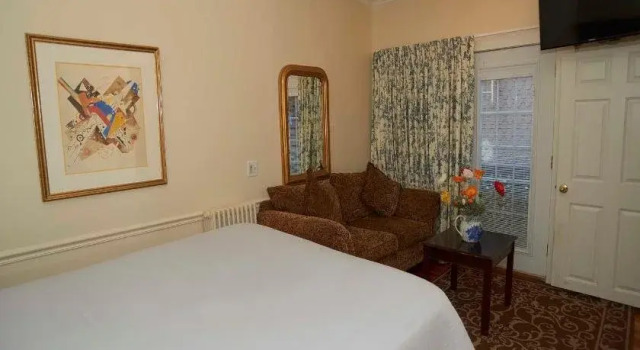 Bellevue House, Забронировать Отель СПА-отели Ньюпорт, рядом с Поместье Кингскот в Ньюпорте, SPA-услуги