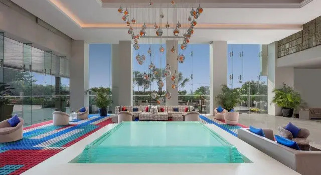 Номер Deluxe Le Meridien Gurgaon, Delhi NCR