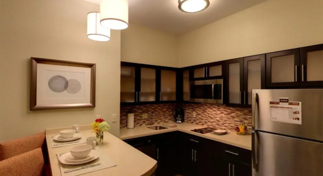 Двухместный люкс c 1 комнатой Staybridge Suites Ann Arbor - Research Parkway by IHG