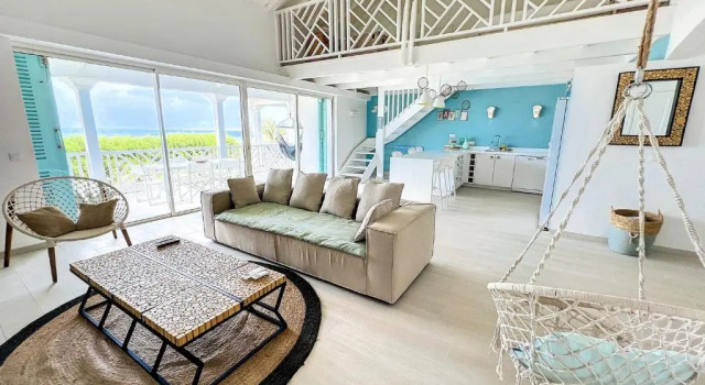Апартаменты с видом на море Princess Anouk Beachfront Orient Bay Deluxe 3 BDR
