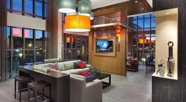H Street Two-Bedroom, Забронировать Отель Northwest Вашингтон, рядом с Asa Philip Randolph Memorial