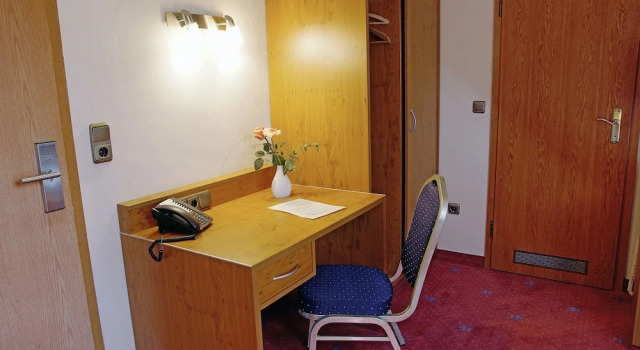 Номер Economy AVALON Hotelpark Königshof