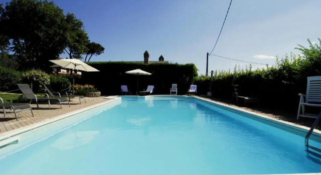 Agriturismo La Dolce Collina, Забронировать Отель Отели Озера Тразимено с парковкой, Парковка